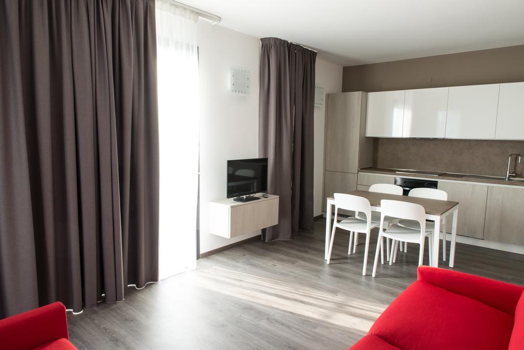 Residenza Luigina Apartment Varenna Phòng bức ảnh